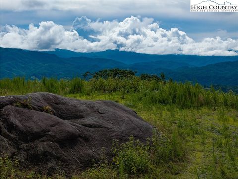 Photo of S50 Cliffside Trail, Banner Elk, NC 28604 (MLS # 257518)