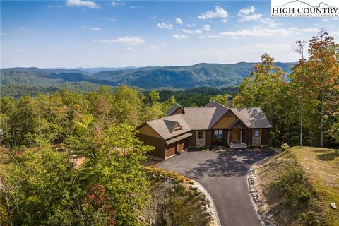 Photo of 187 Persimmon Lane, Boone, NC 28607 (MLS # 246327)