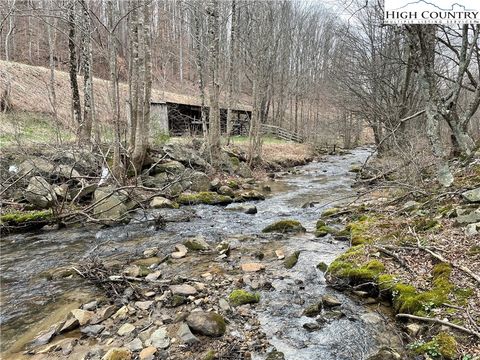 Photo of 1275 Big Windfall Road, Lansing, NC 28643 (MLS # 260547)