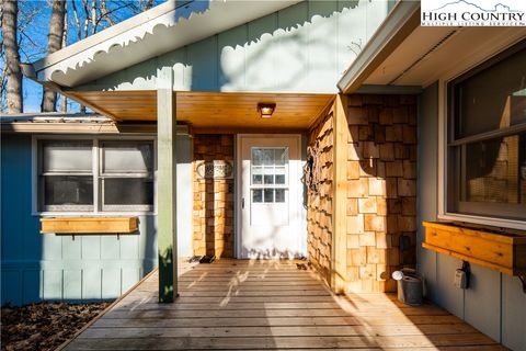 Photo of 421 Windridge Road, Newland, NC 28657 (MLS # 259781)