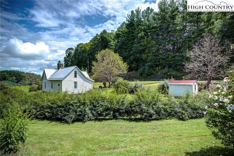 Photo of 604 Colvard Farm Road, Jefferson, NC 28640 (MLS # 257753)