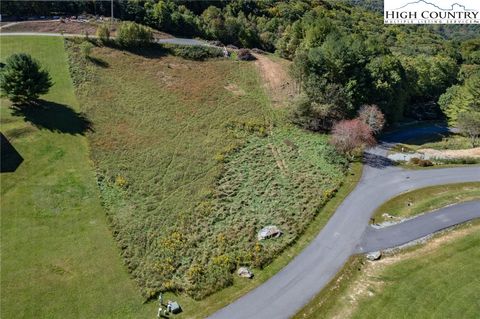 Photo of Lot 47 White Fox Lane, Banner Elk, NC 28604 (MLS # 257411)