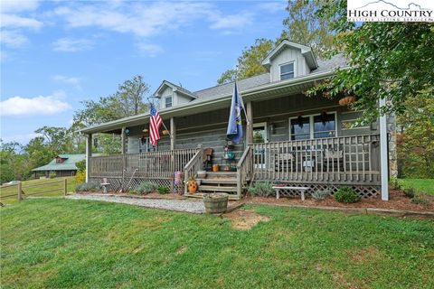 Photo of 301 Hannah Drive, Grassy Creek, NC 28631 (MLS # 258273)