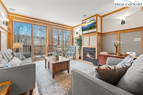 Photo of 169 Hornbeam Road, Beech Mountain, NC 28604 (MLS # 258920)