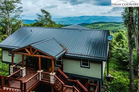 Photo of 128 Hawthorn Road, Beech Mountain, NC 28604 (MLS # 257041)
