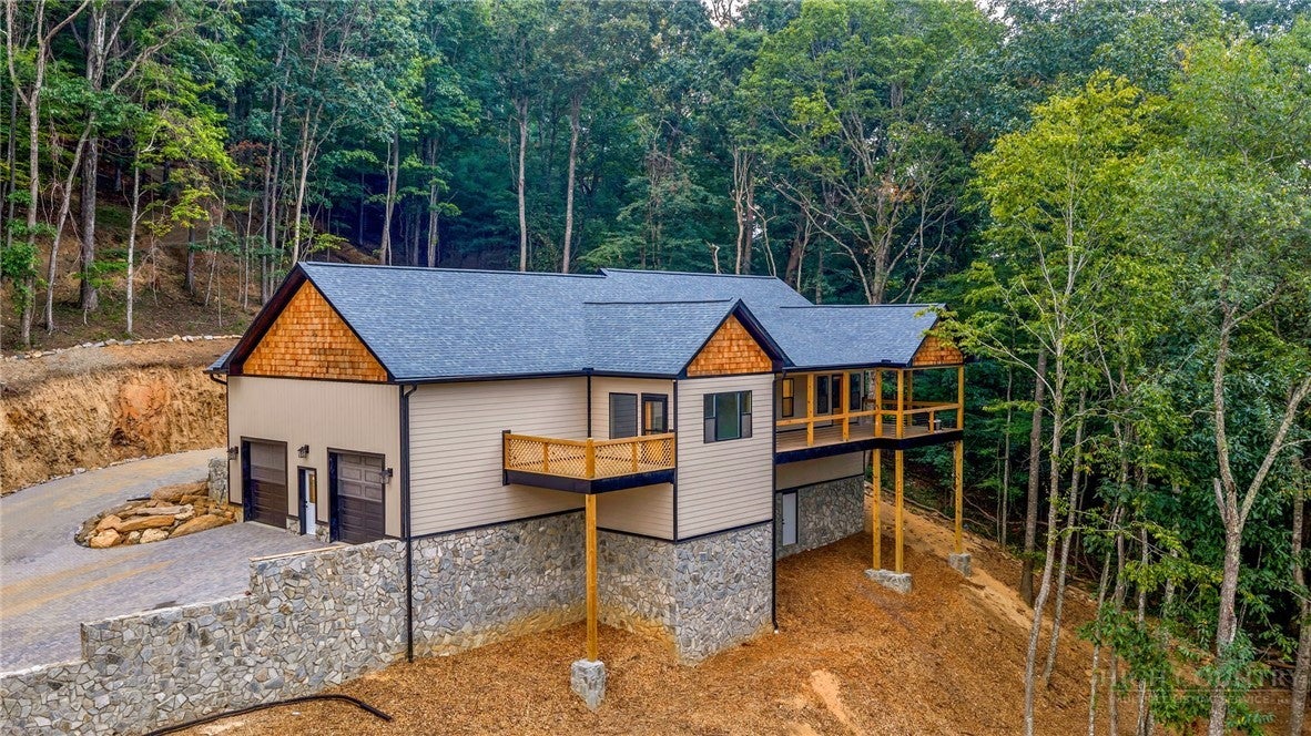 182 Skyland Trail
