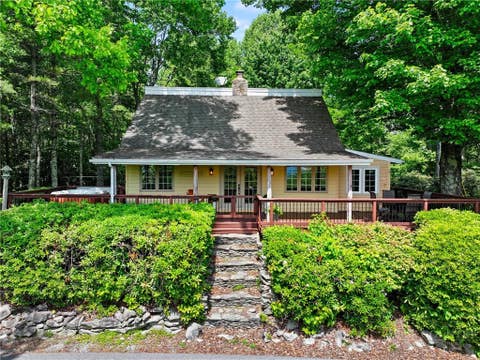 Photo of 351 Old Bark, Boone, NC 28607 (MLS # 262427)