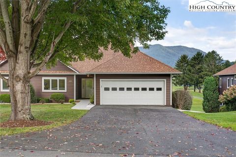 Photo of 233 Lakeview Place #D-2, Jefferson, NC 27640 (MLS # 257902)