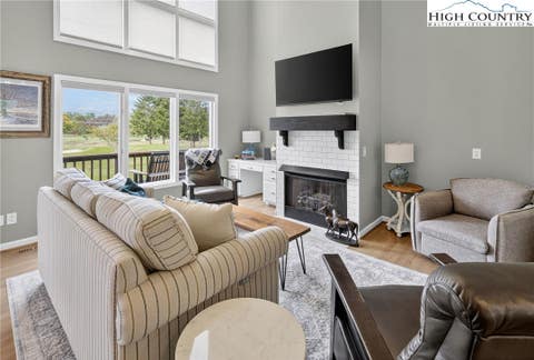 Townhouse For Sale - 233 Lakeview Place #D-2<br/> Ashe County, Jefferson, NC 27640