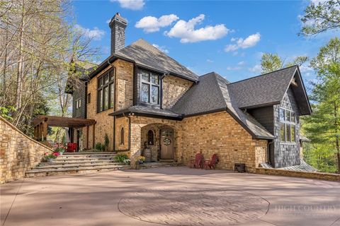 Photo of 148 Hardwood Hill Drive, West Jefferson, NC 28694 (MLS # 261334)