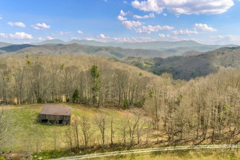 Photo of TBD Kellersville Road, Banner Elk, NC 28604 (MLS # 260130)