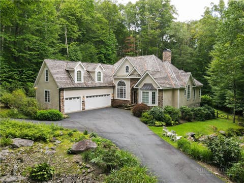 Photo of 610 Rock Ledge Lane, Linville, NC 28646 (MLS # 263724)