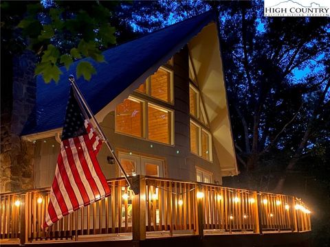 Photo of 994 E Laurel Circle, Deep Gap, NC 28618 (MLS # 256038)