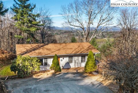 Photo of 306 Parkway Village Drive, Boone, NC 28607 (MLS # 259230)