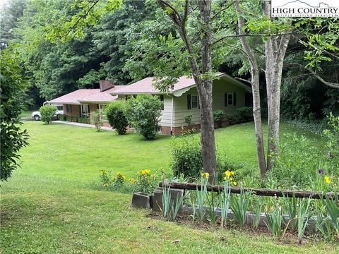 Photo of 168 Hodges Valley Rd, Boone, NC 28607 (MLS # 247047)