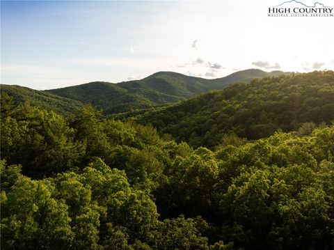 Photo of 1271 Reynolds Parkway, Boone, NC 28607 (MLS # 250157)