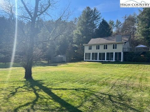 Photo of 567 Daniel Daughters Drive, West Jefferson, NC 28694 (MLS # 258332)