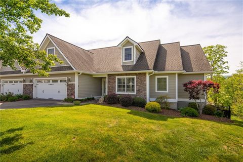 Photo of 147 Riverside Park Court #G2, Jefferson, NC 28640 (MLS # 261696)