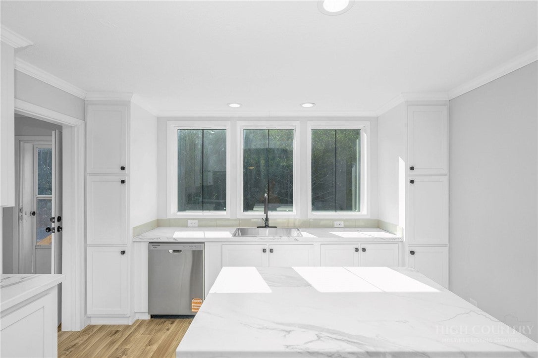 4228 Feather Pond Drive