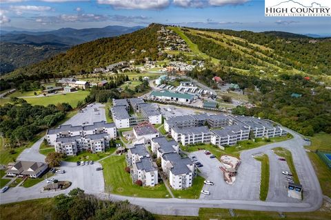 Photo of 301 Pinnacle Inn Road #1203, Beech Mountain, NC 28604 (MLS # 257926)