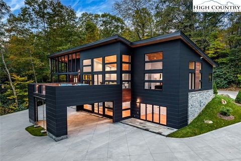 Photo of 477 Laurel Lane, Blowing Rock, NC 28605 (MLS # 258361)