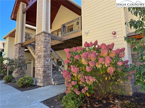 Photo of 552 Penny Lane #2B, Banner Elk, NC 28604 (MLS # 257101)