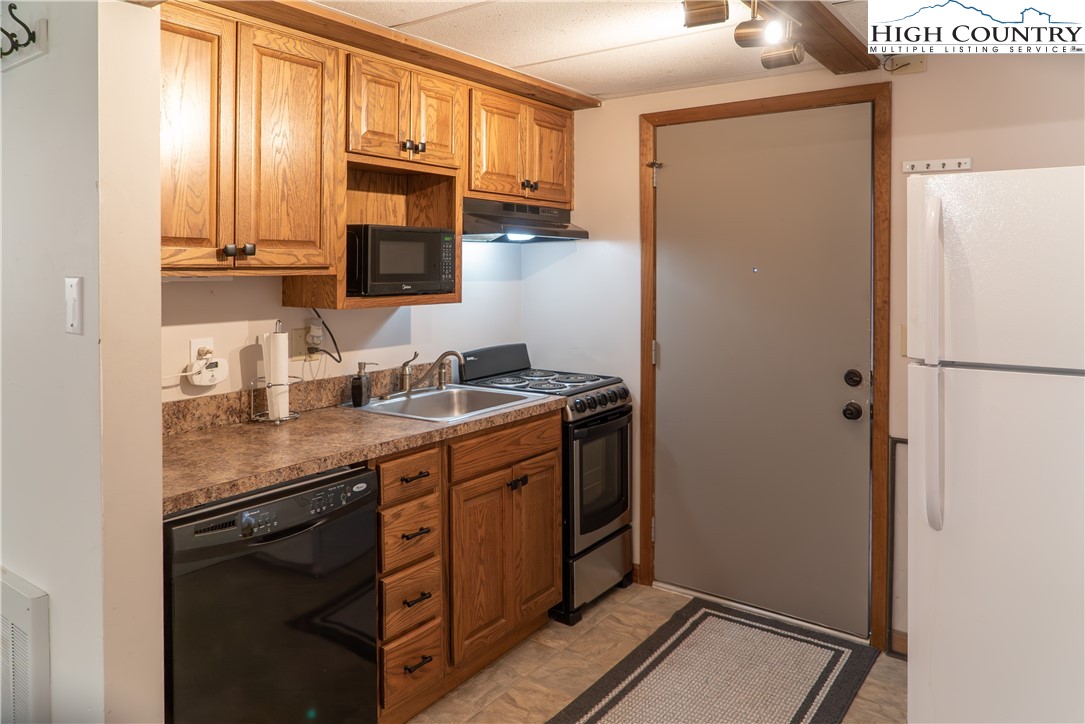 Banner Elk, North Carolina 28604, United States, ,1 BathroomBathrooms,Residential,Active,117638