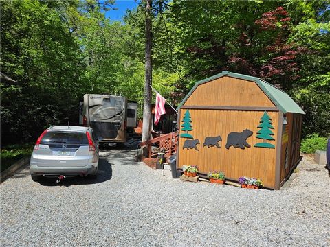 Photo of 55 Sassafras Road, Newland, NC 28657 (MLS # 261895)