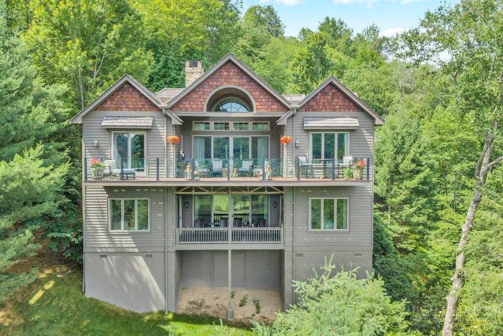 35 Valley Vista Court