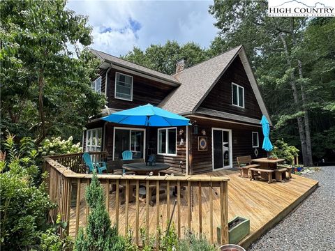 Photo of 1010 Campbell Glen Lane, Fleetwood, NC 28626 (MLS # 257659)