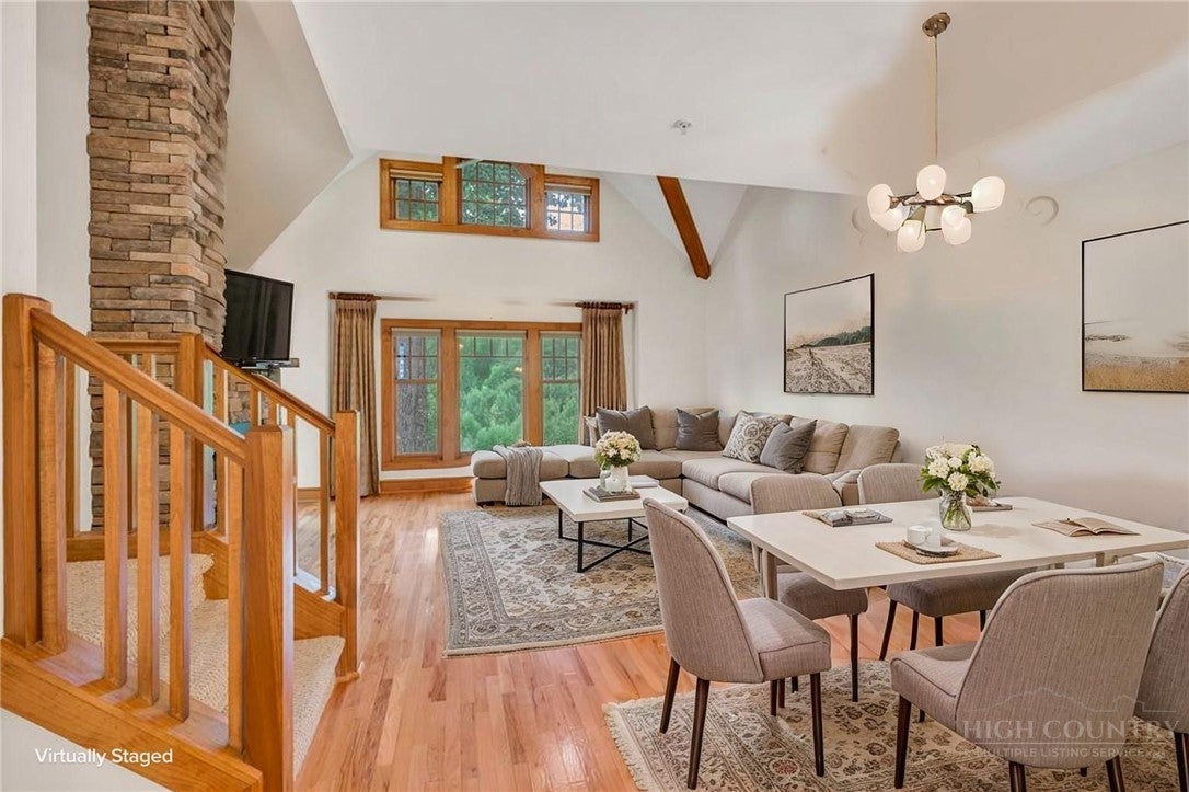 565 Peaceful Haven Drive M-3
