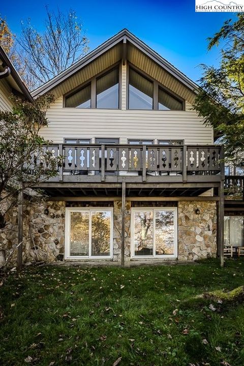 Photo of 115 N Pinnacle Ridge Road #13, Beech Mountain, NC 28604 (MLS # 258514)