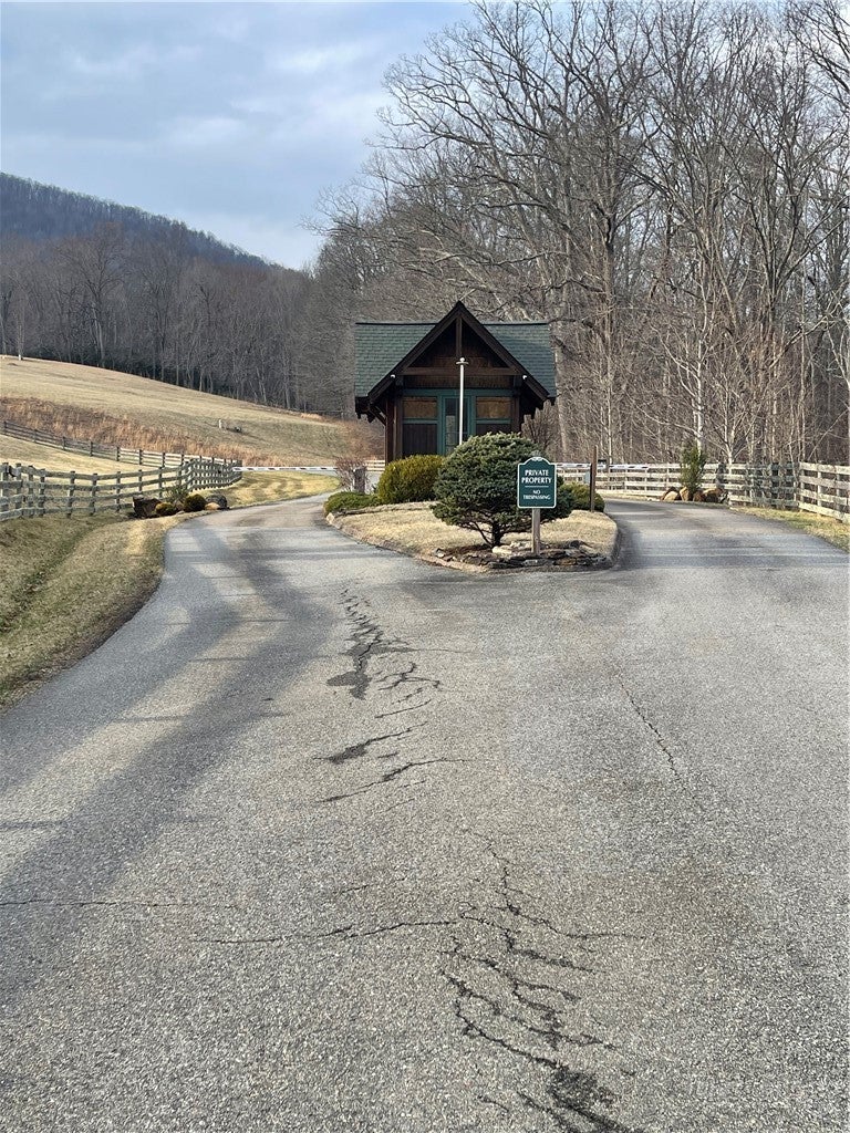 Lot #33 Elk Mountain Parkway