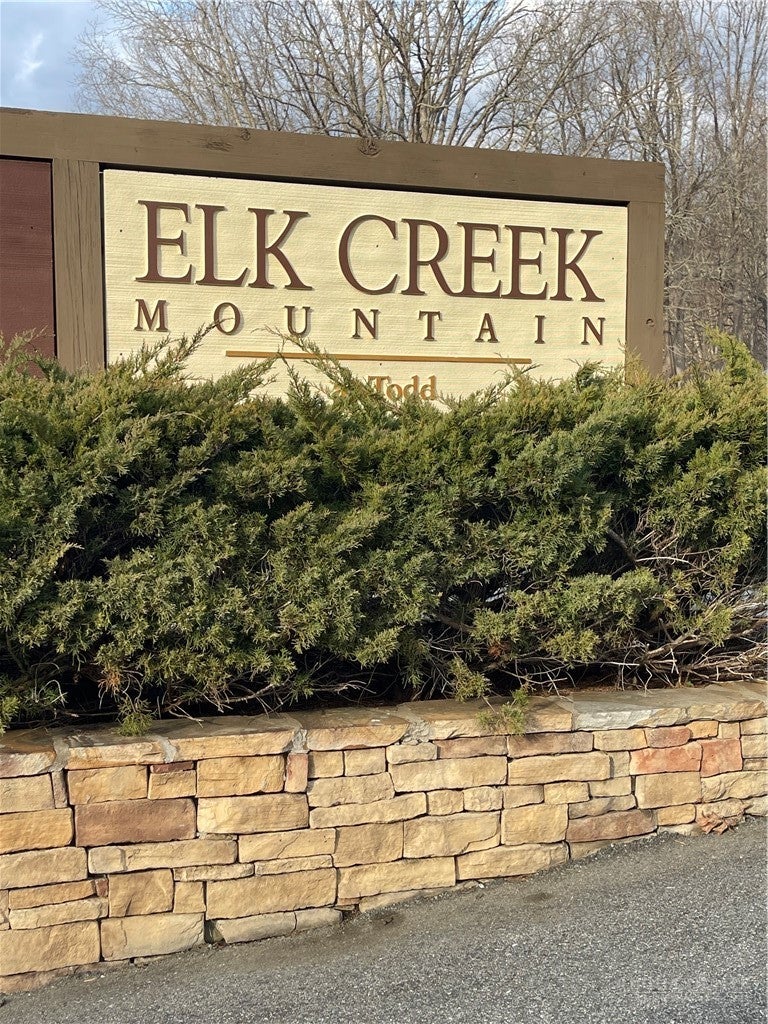 Lot #33 Elk Mountain Parkway