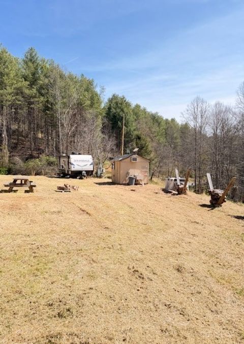 Photo of 1617 Pot Rock Road, Woodlawn, VA 24381 (MLS # 261852)