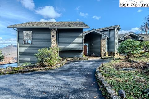 Photo of 1027 Ridge Drive, Linville, NC 28646 (MLS # 254408)