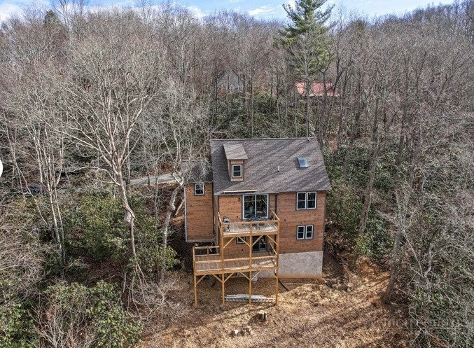 406 Red Maple Lane