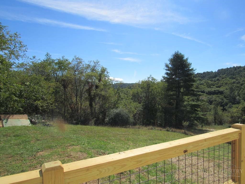 286 Cora Lane