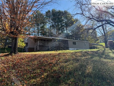 Photo of 253 Bobby Rash Road, Lansing, NC 28643 (MLS # 258501)