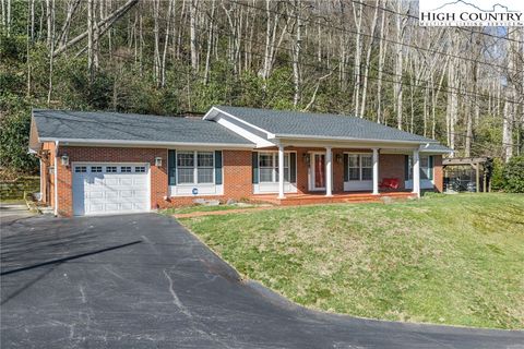 Photo of 2243 Broadstone Road, Banner Elk, NC 28604 (MLS # 260559)