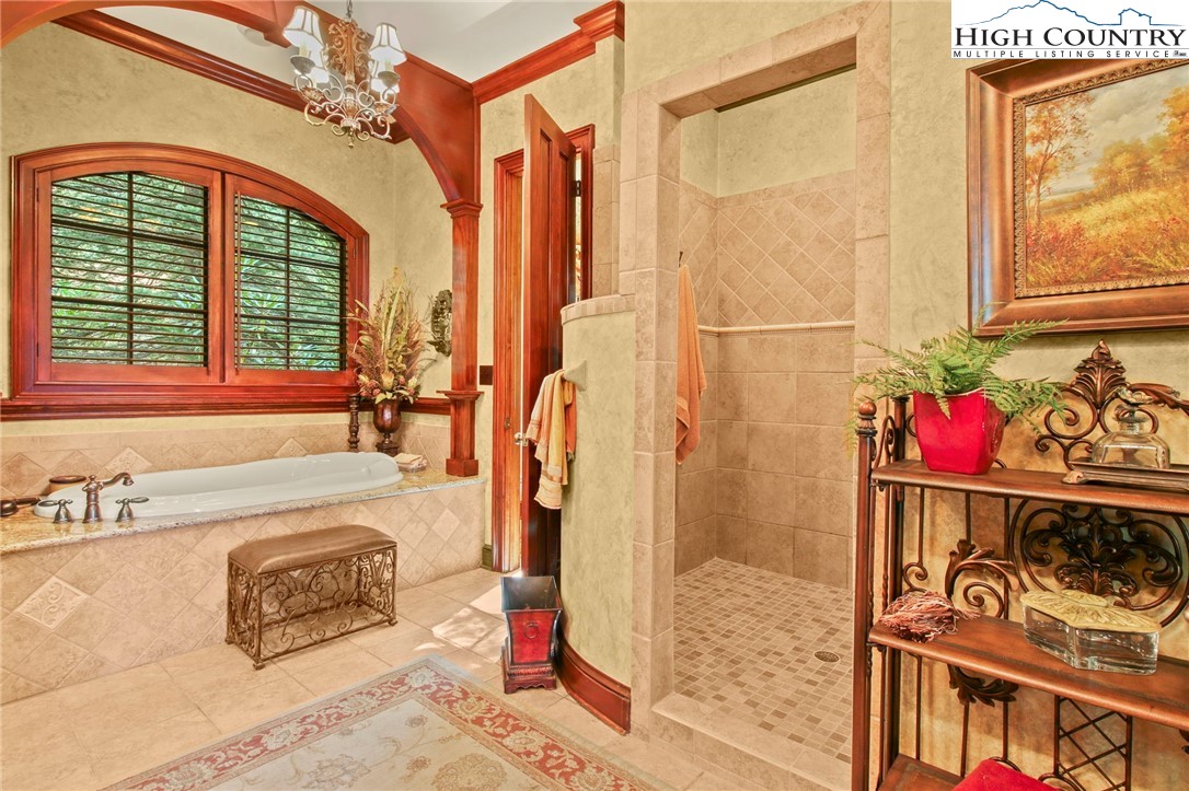 Boone, North Carolina 28607, United States, 4 Bedrooms Bedrooms, ,6 BathroomsBathrooms,Residential,Active,118334