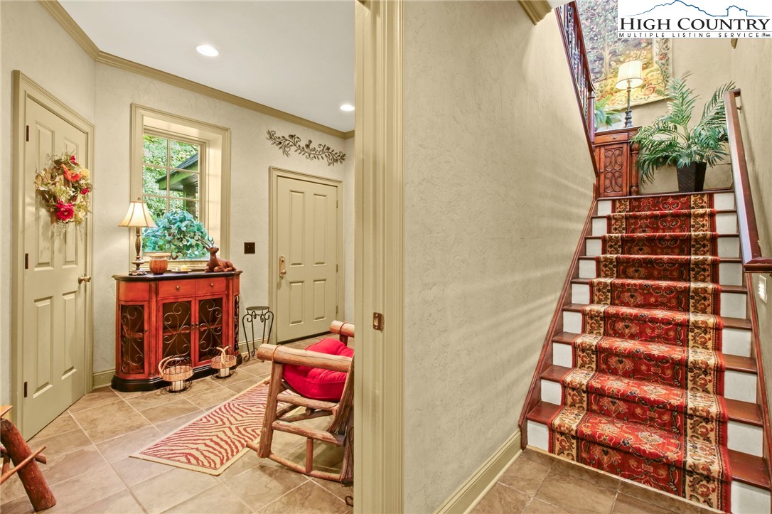 Boone, North Carolina 28607, United States, 4 Bedrooms Bedrooms, ,6 BathroomsBathrooms,Residential,Active,118334