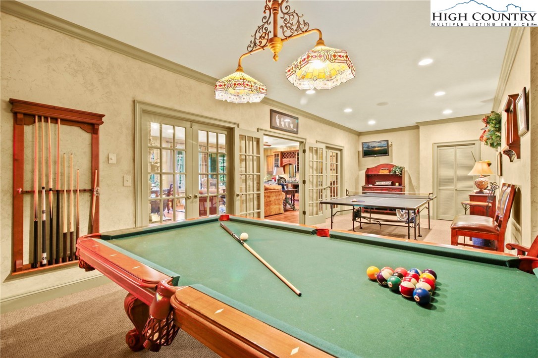 Boone, North Carolina 28607, United States, 4 Bedrooms Bedrooms, ,6 BathroomsBathrooms,Residential,Active,118334