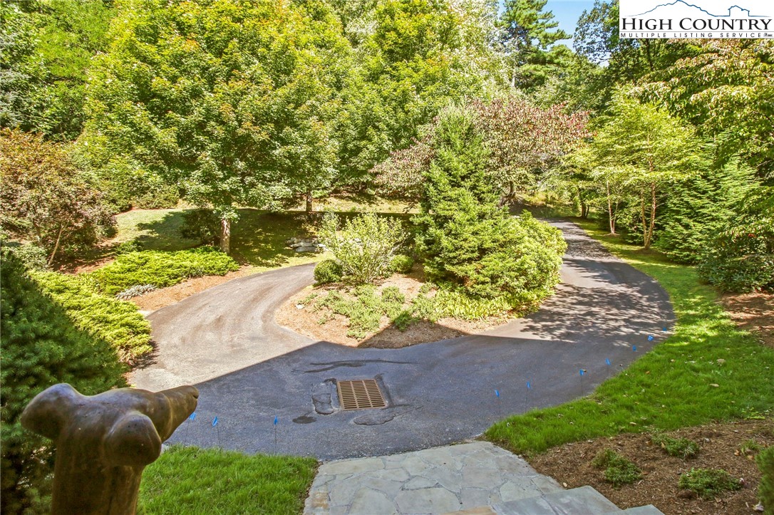 Boone, North Carolina 28607, United States, 4 Bedrooms Bedrooms, ,6 BathroomsBathrooms,Residential,Active,118334