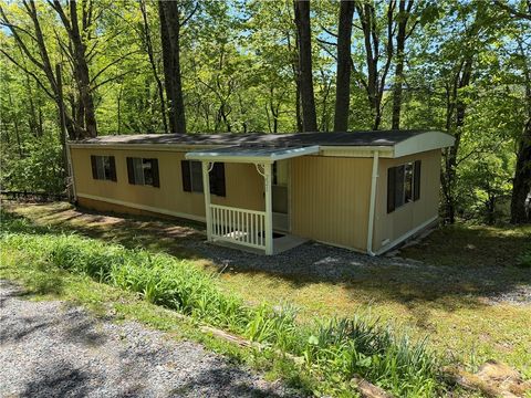 Photo of 221 Fair Park Drive, Blowing Rock, NC 28605 (MLS # 261968)