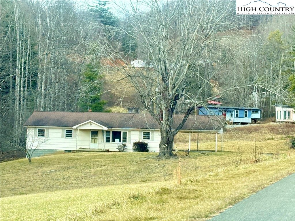 Photo of 225 Davis Road, Crumpler, NC 28617 (MLS # 260068)