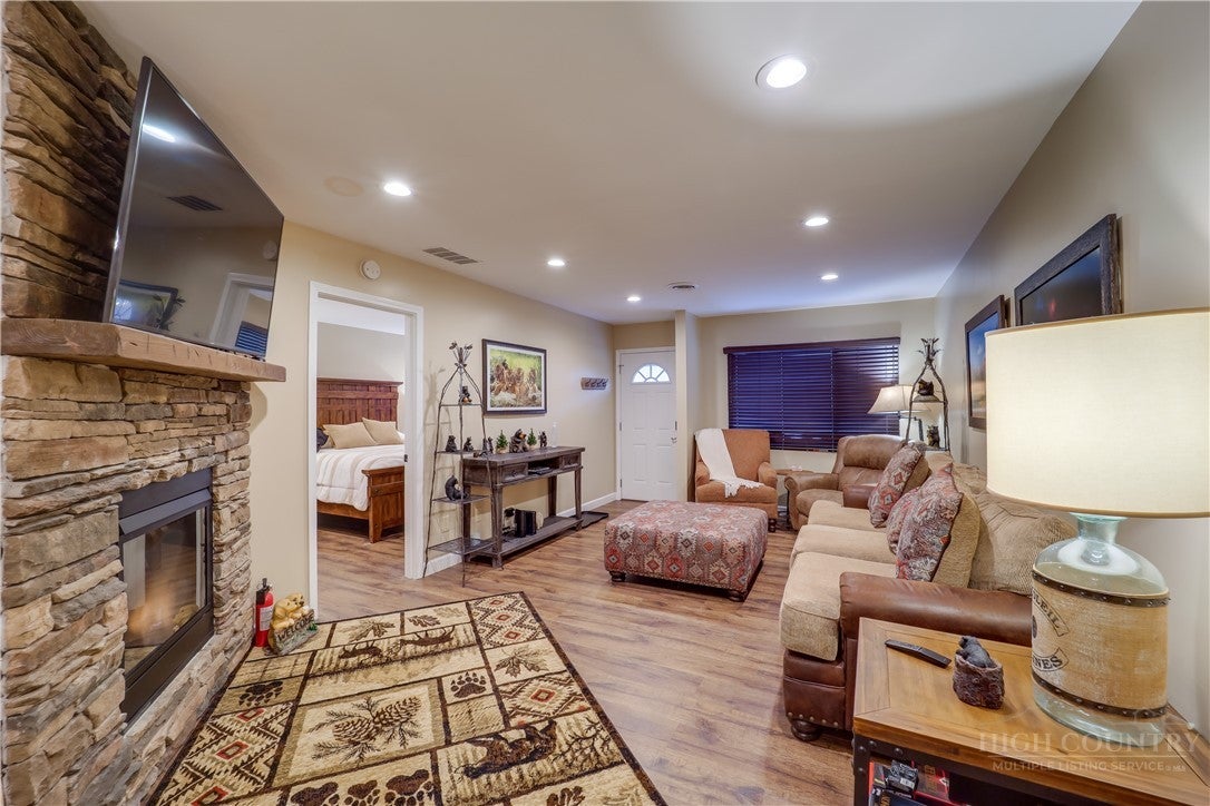 10543 NC Highway 105 #6