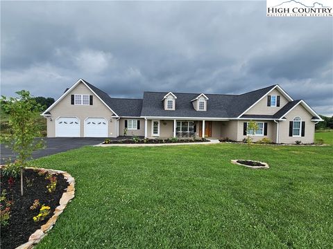 Photo of 611 Barrett Road, Ennice, NC 28623 (MLS # 254024) Photo of 611 Barrett Road, Ennice, NC 28623 (MLS # 254024)