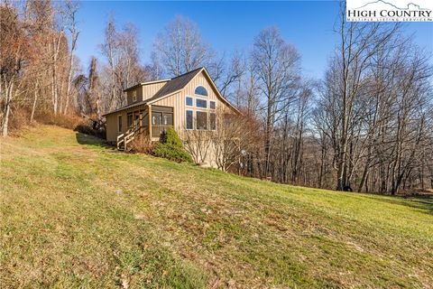 Photo of 466 Dayspring Drive, Boone, NC 28607 (MLS # 259287)