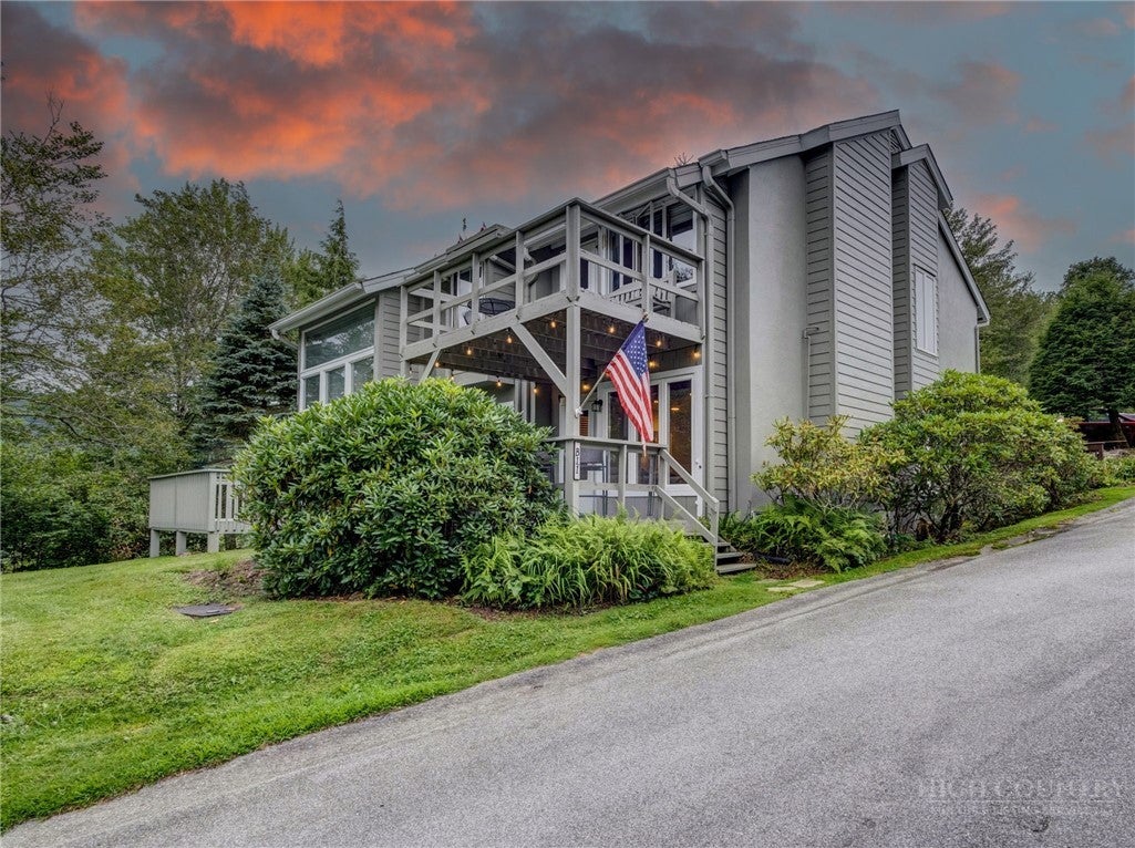 388 Skyleaf Drive B11